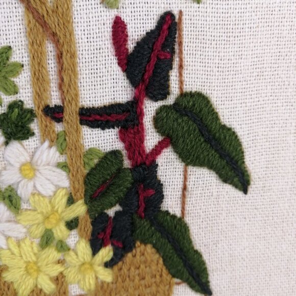 Vintage Finished Crewel Embroidery MCM 3D Fern Flowers Sunset 1975 16x20 Inches - Picture 8 of 11